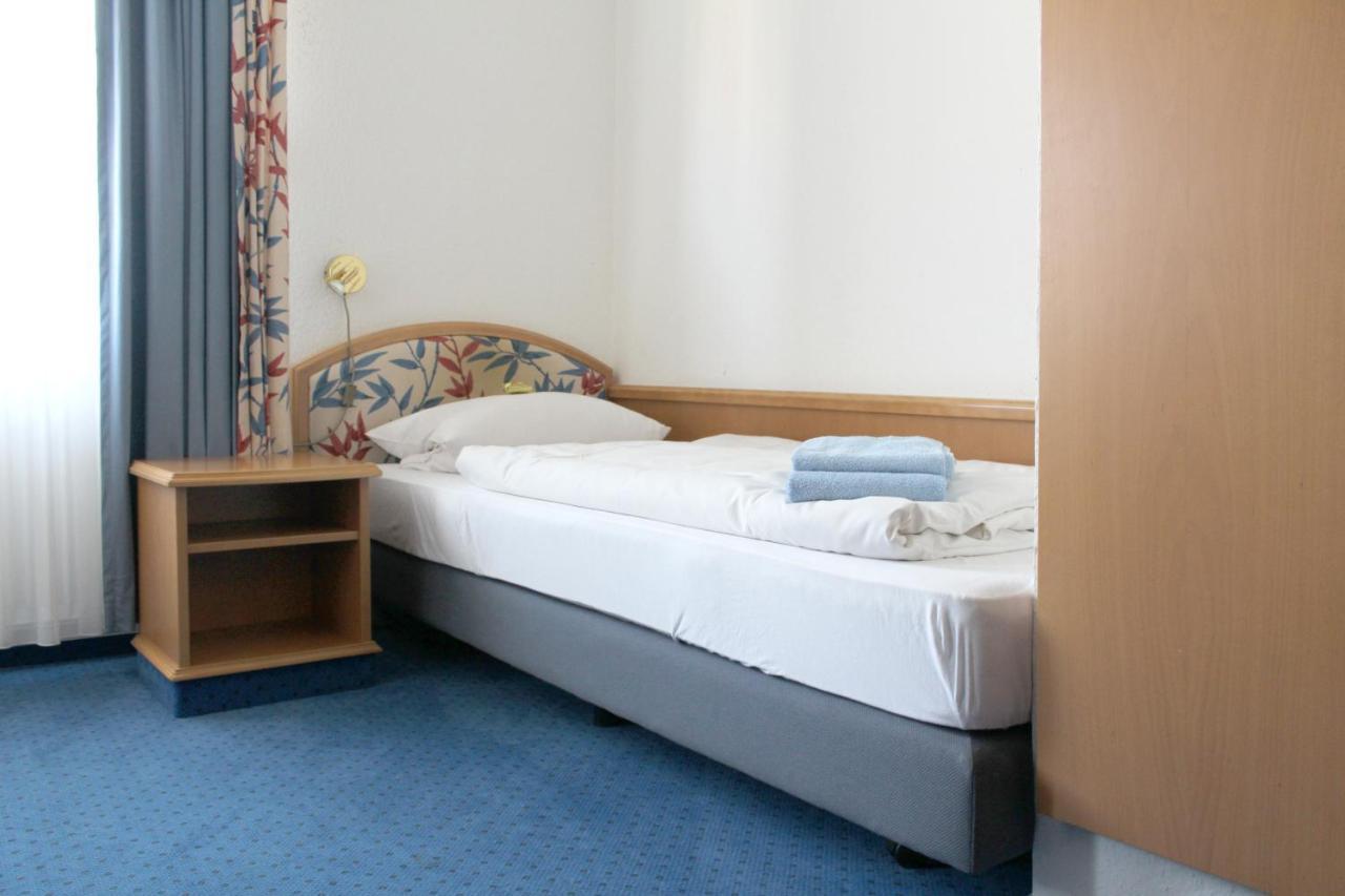 Haarener Hof 3*